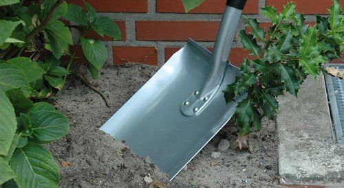 лопата для работ в саду