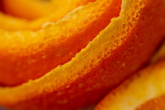Апельсиновые корки – польза для сада и огорода, особенности использования на даче