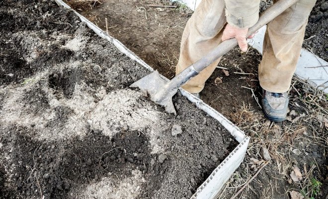 : Как раскислить почву на участке